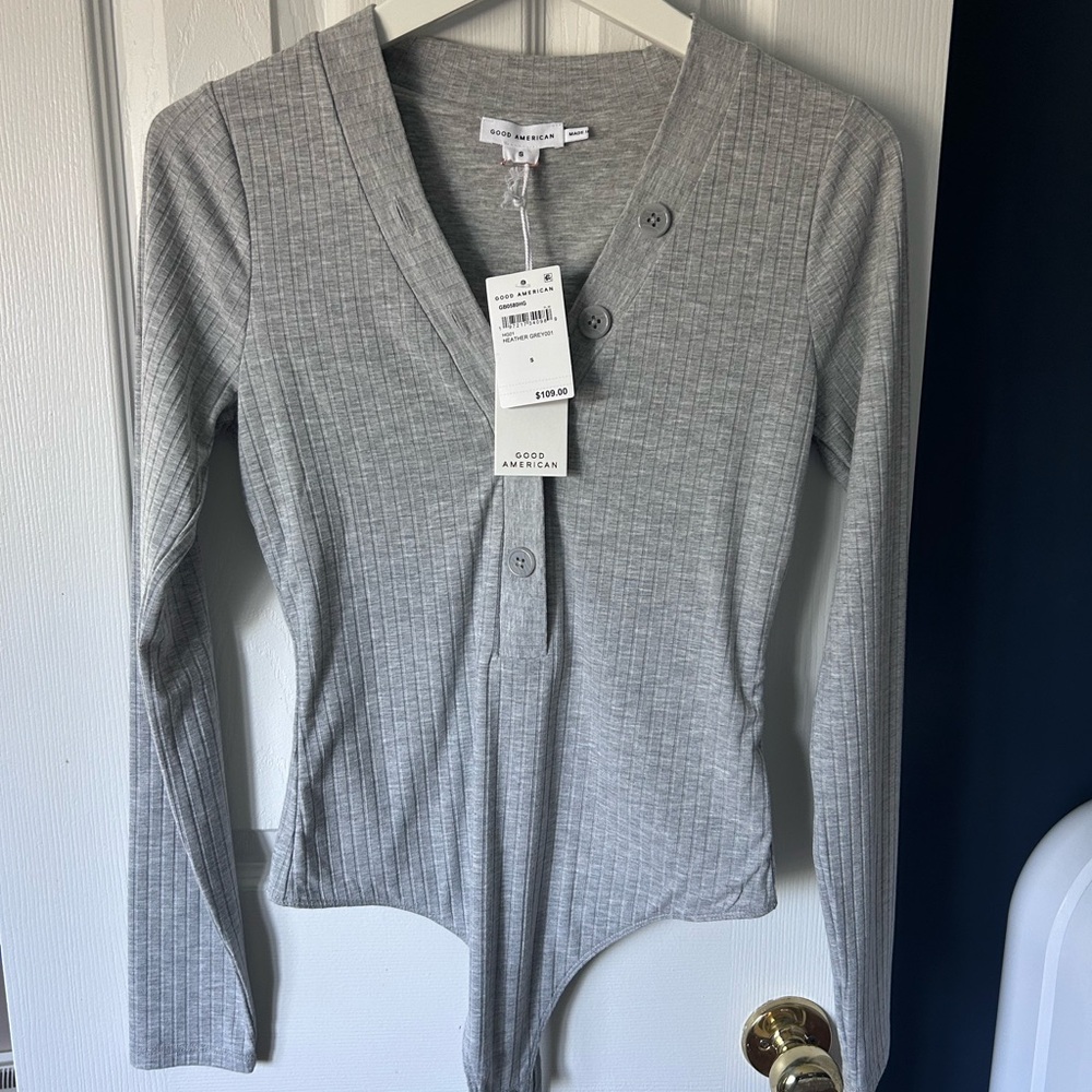 Good American Gray Ribbed Long Sleeve Bodysuit